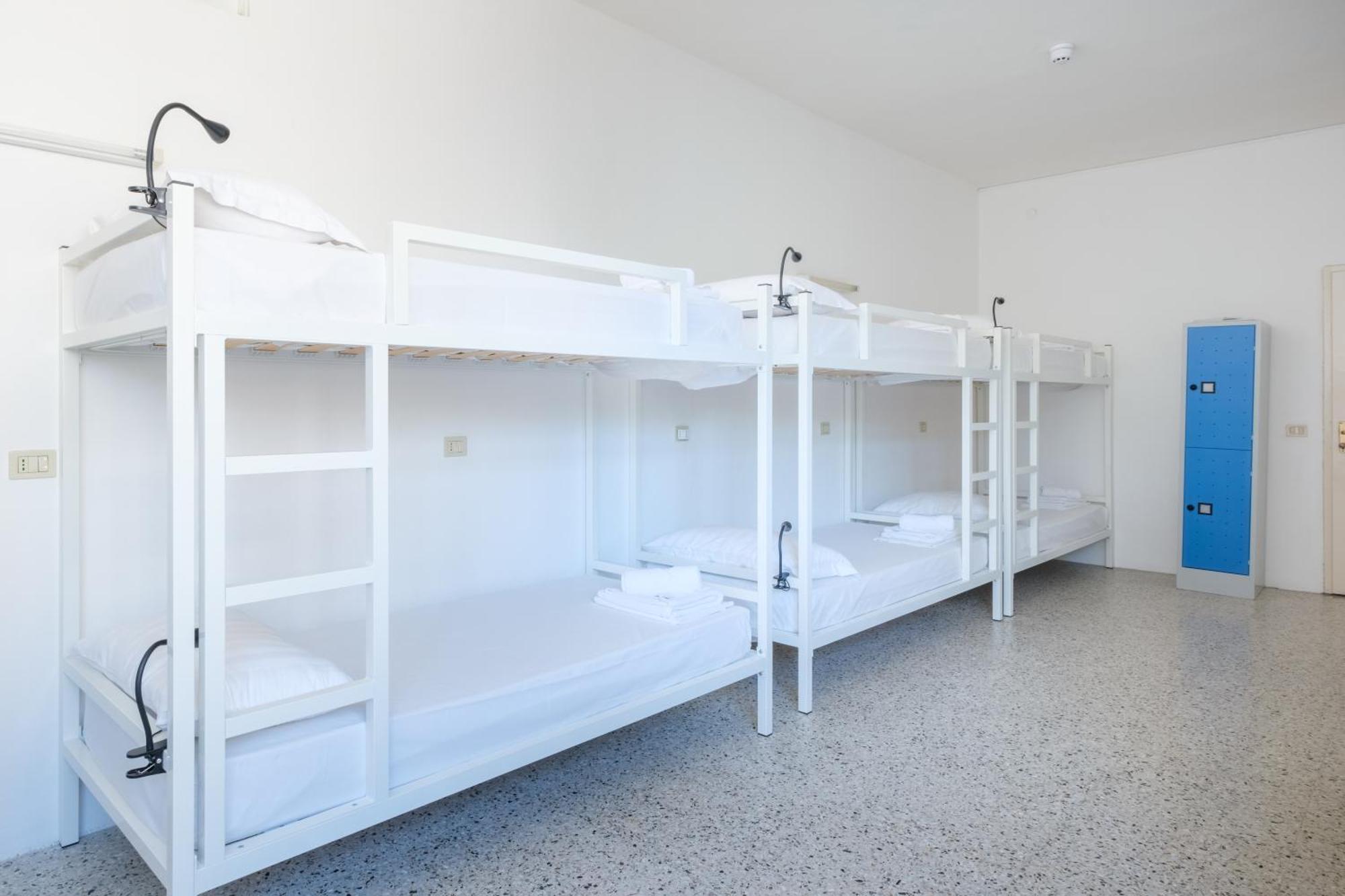 Meet Hostel Червия Экстерьер фото