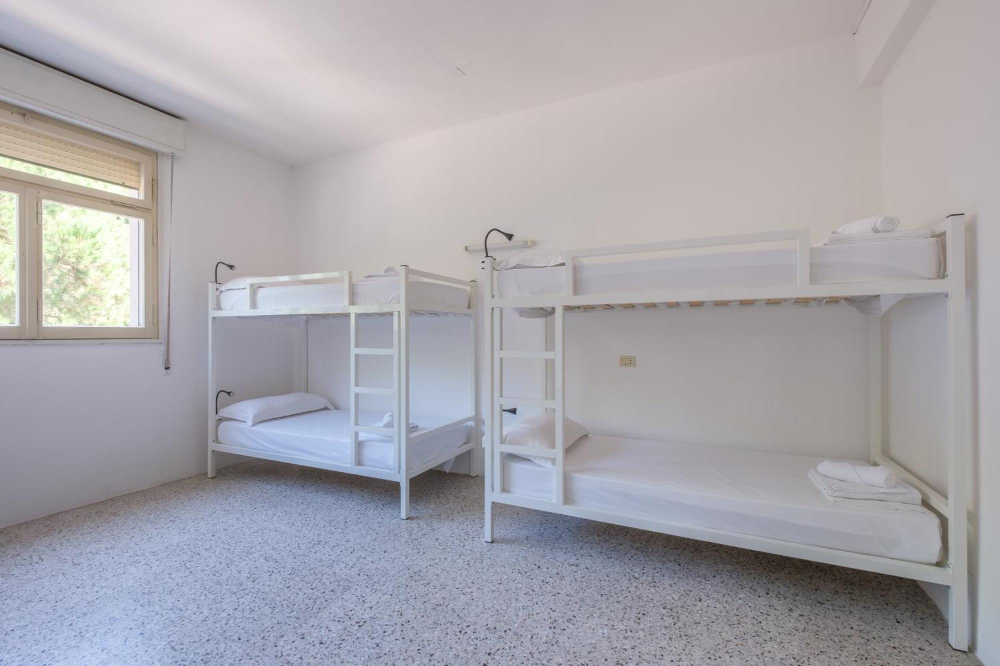 Meet Hostel Червия Экстерьер фото