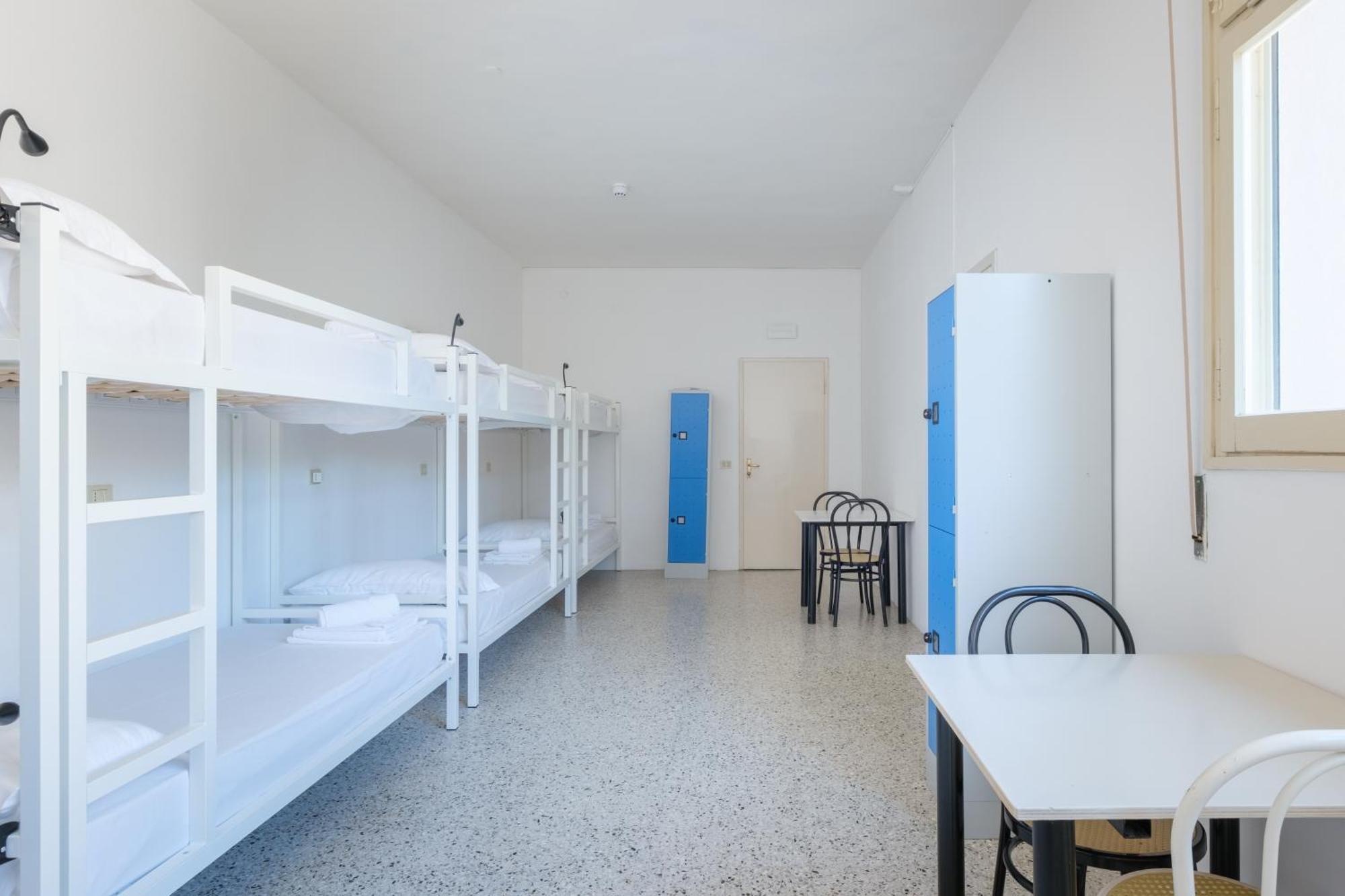 Meet Hostel Червия Экстерьер фото
