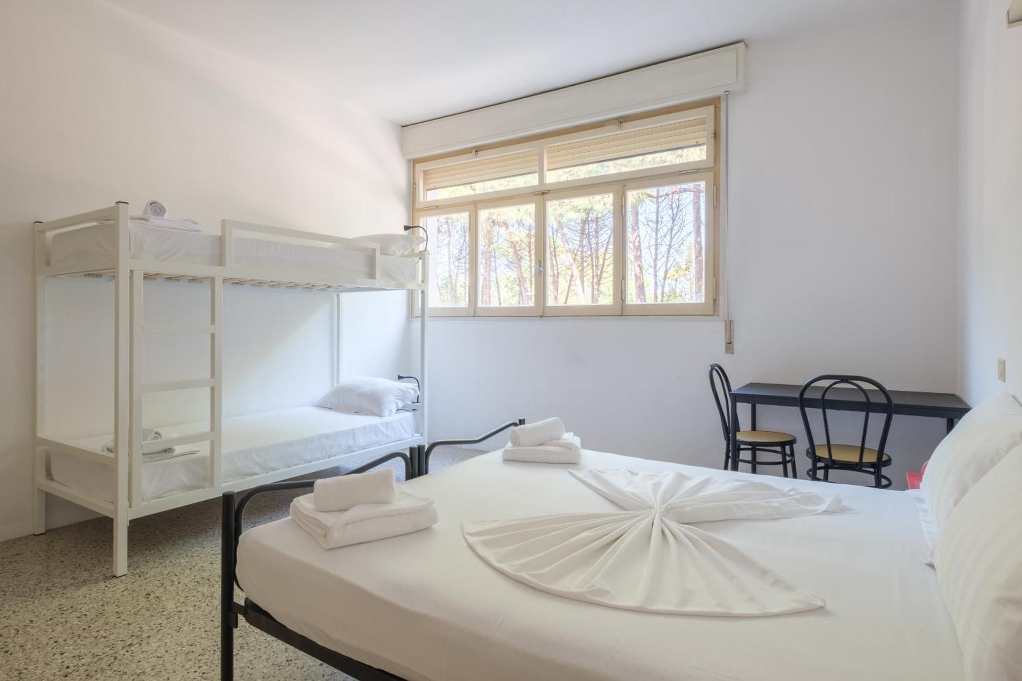 Meet Hostel Червия Экстерьер фото