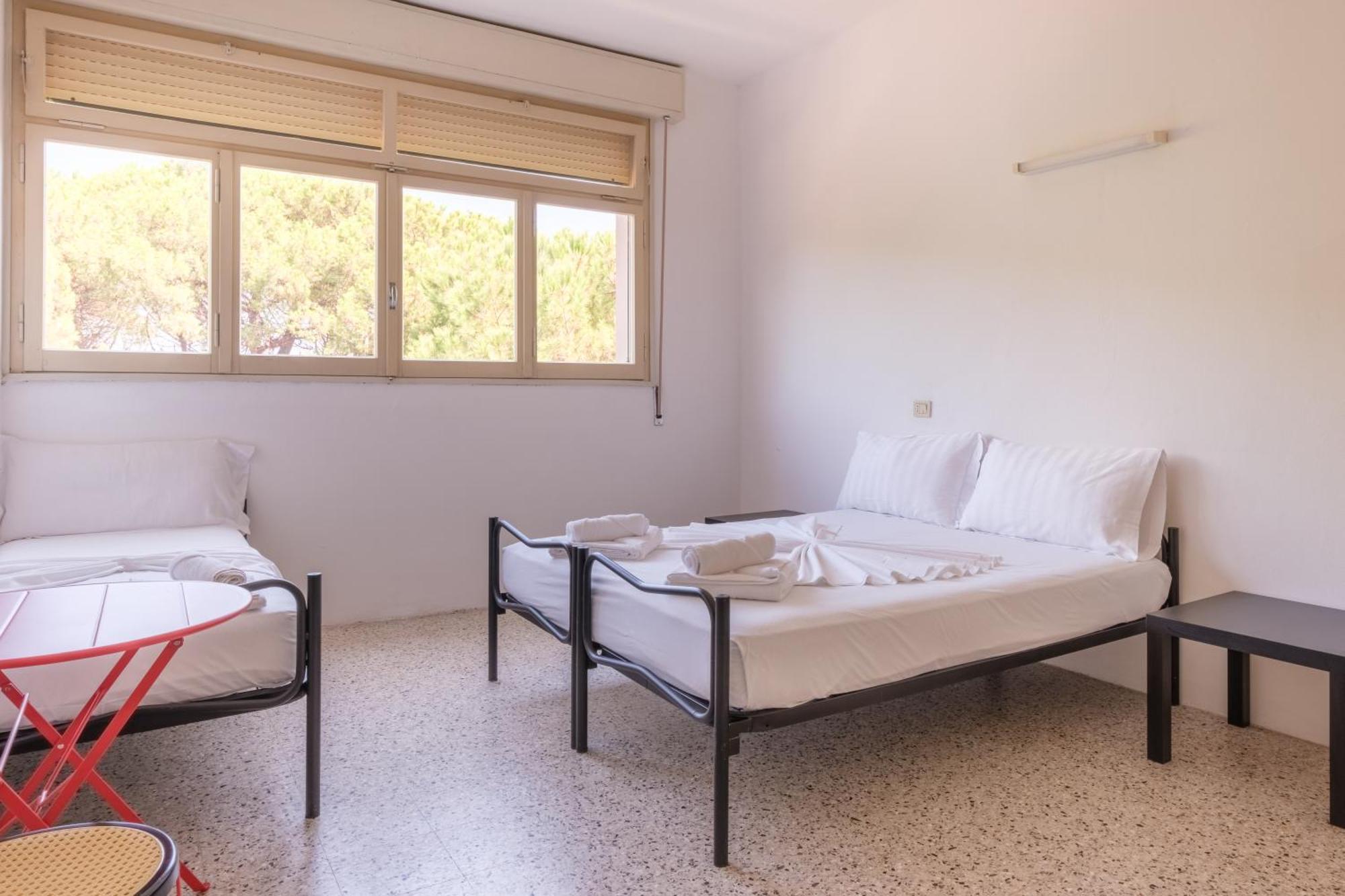 Meet Hostel Червия Экстерьер фото