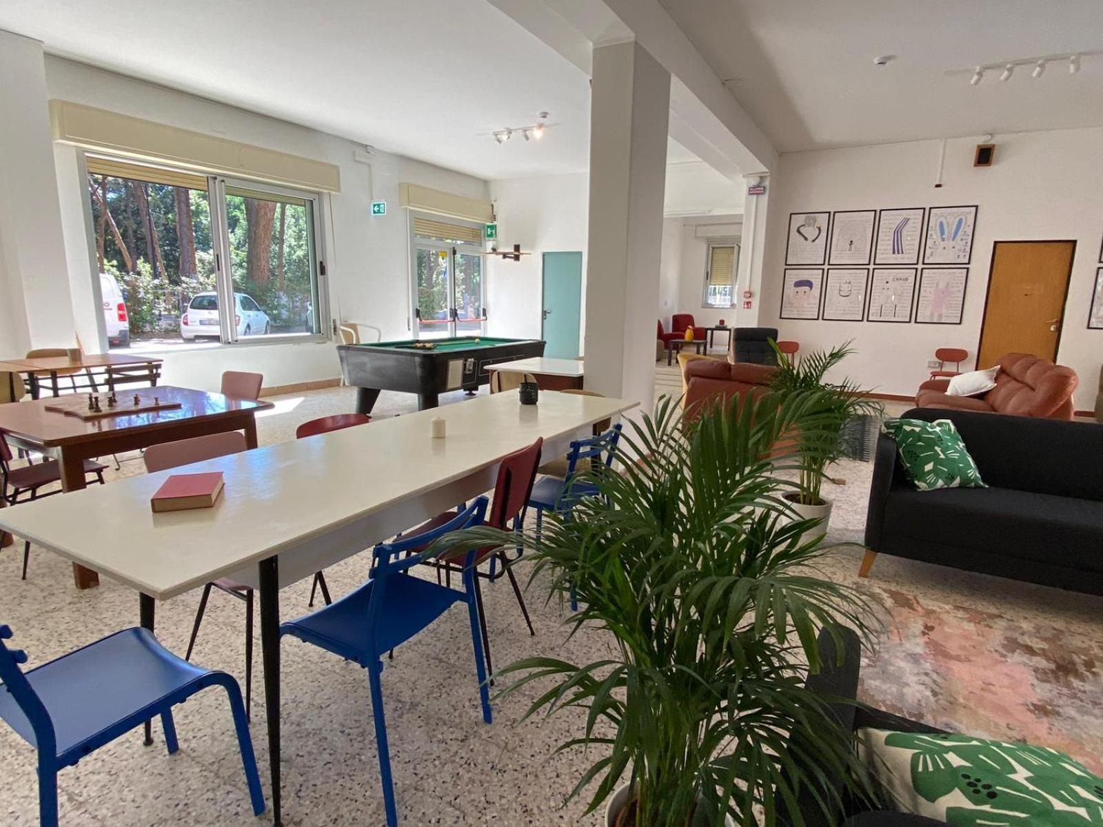Meet Hostel Червия Экстерьер фото